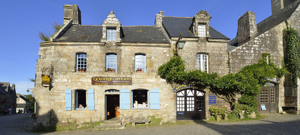 France, Locronan