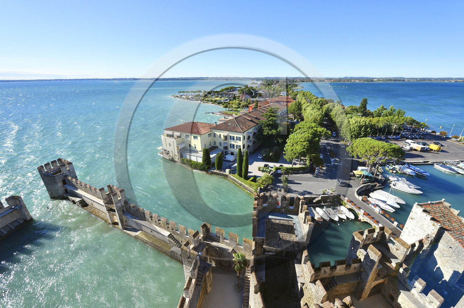 Italie lombardie lac garde sirmione chateau