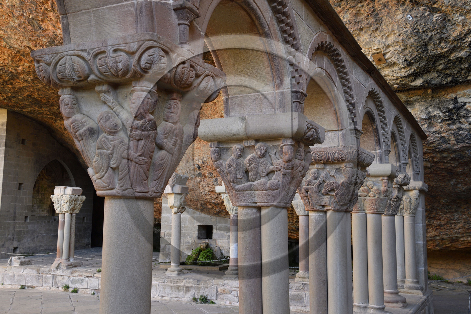 Espagne aragon jaca ermitage rupestre cloitre