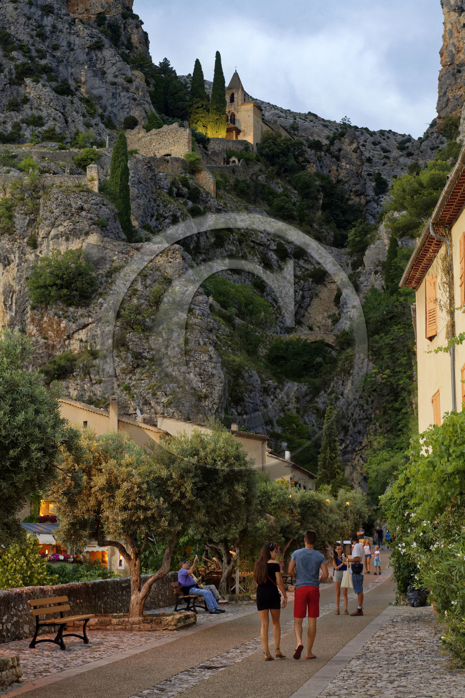 France, Moustiers