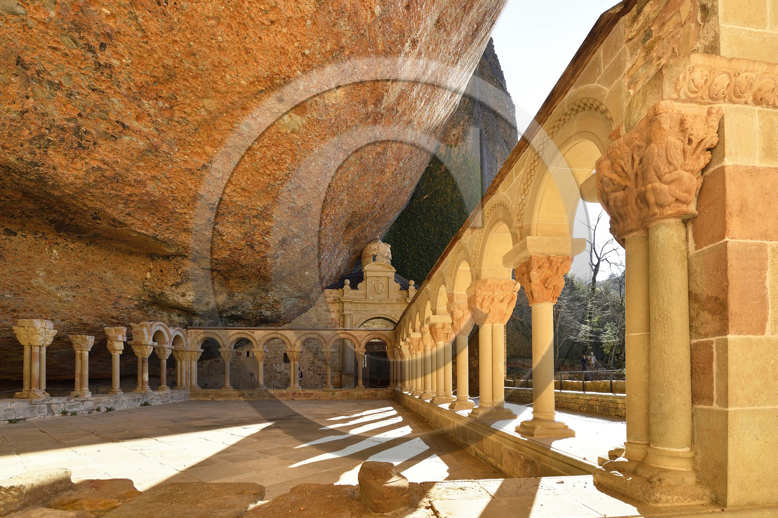 Espagne aragon jaca ermitage rupestre cloitre