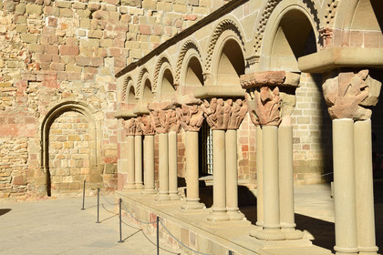 Espagne aragon jaca ermitage rupestre cloitre