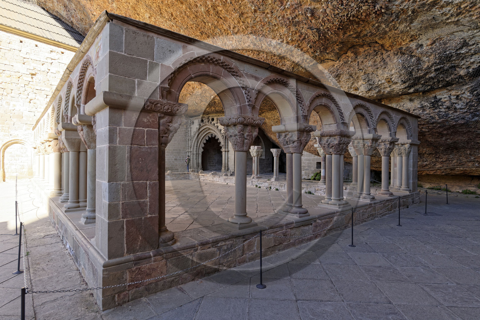 Espagne aragon jaca ermitage rupestre cloitre