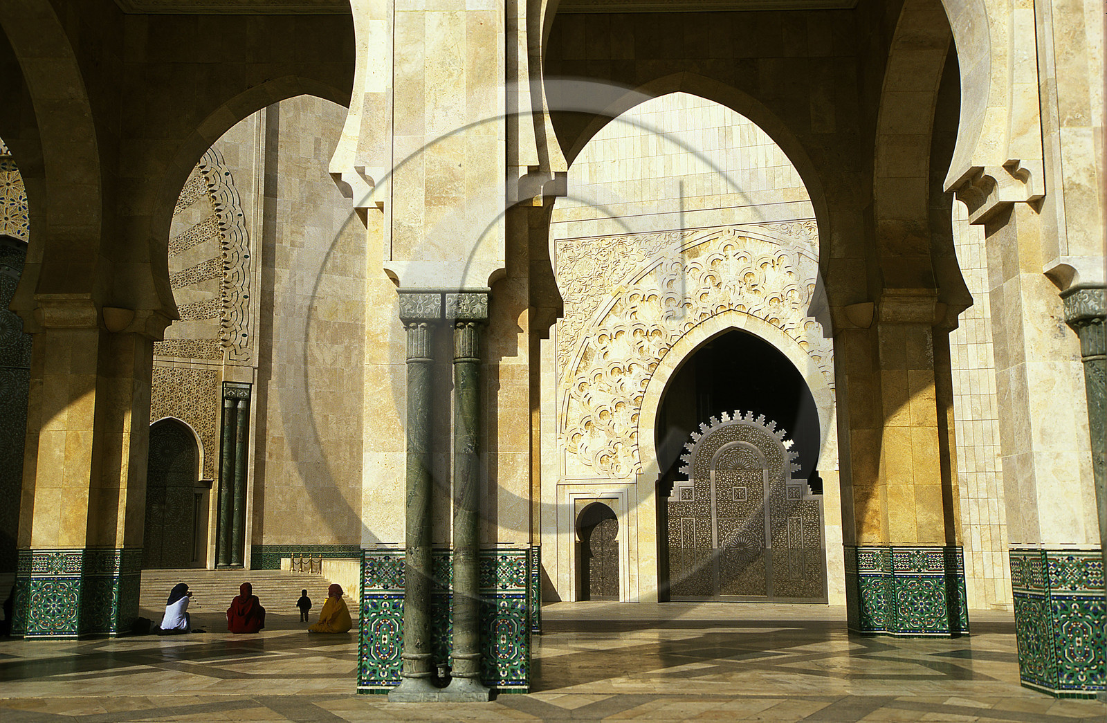 MAROC   CASABLANCA.MOSQUÉE DE HASSAN 2