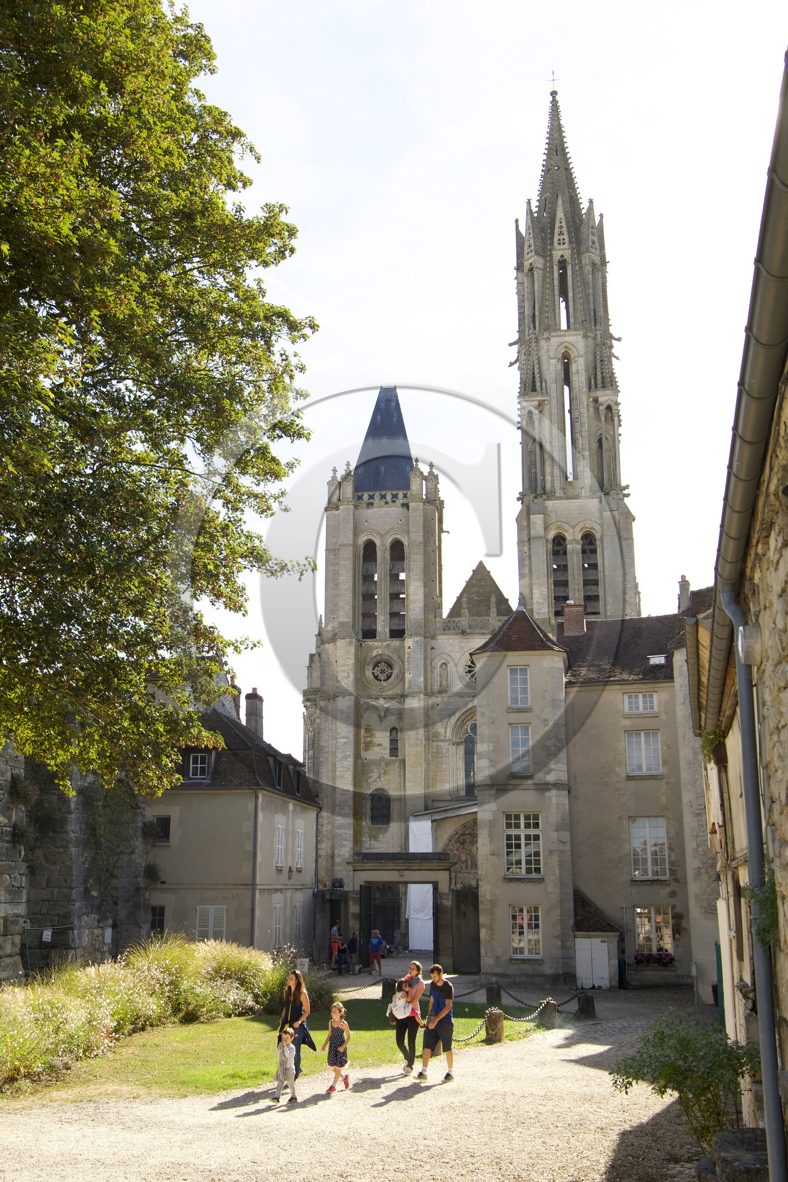 France, Senlis