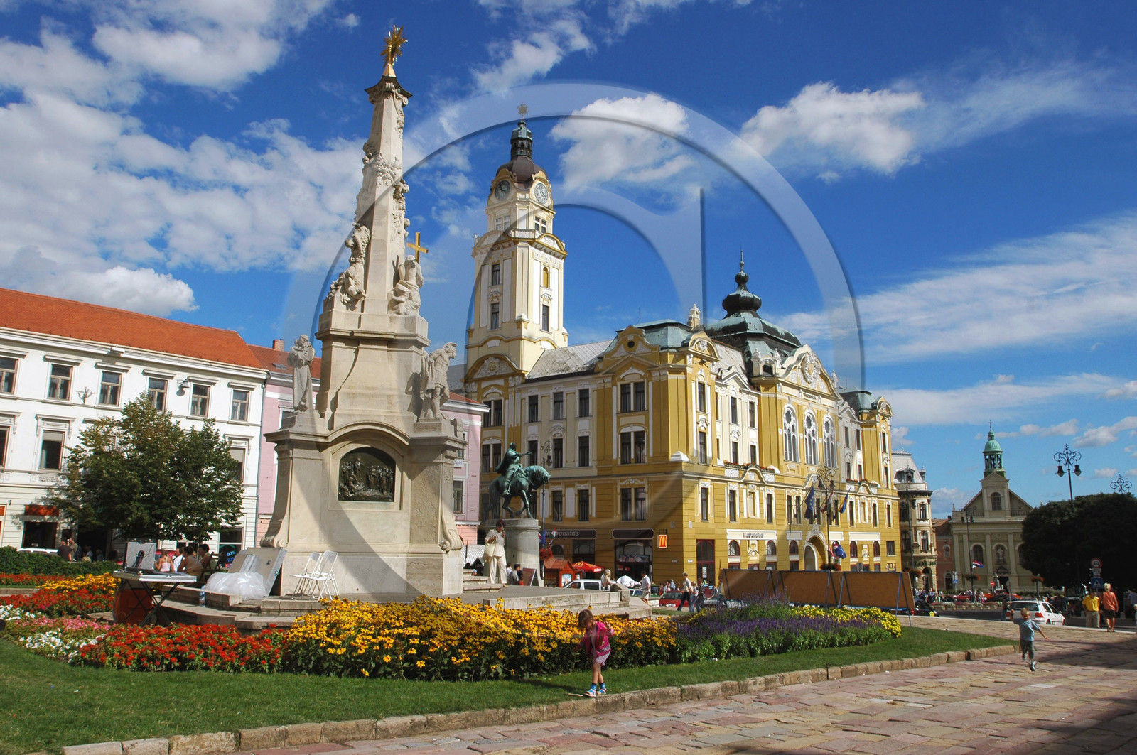L'Hotel de Ville, Place Szechenyi, Pecs, Hongrie