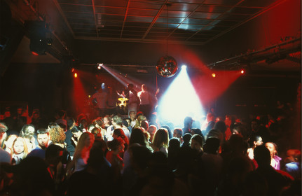 AUTRICHE VIENNE.BOITE DE NUIT VOLKSGARDEN