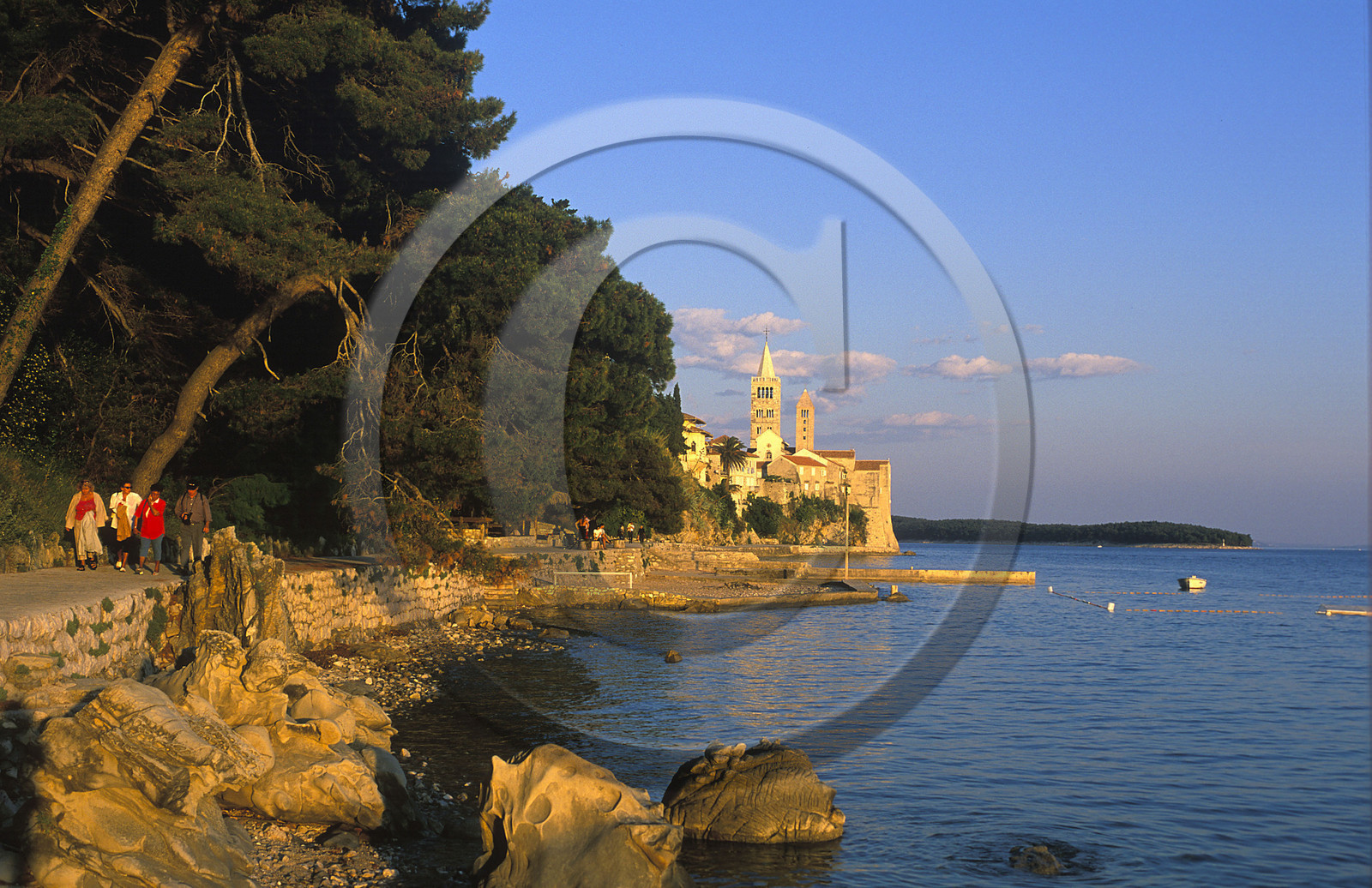 CROATIE. VILLE ET ILE DE RAB