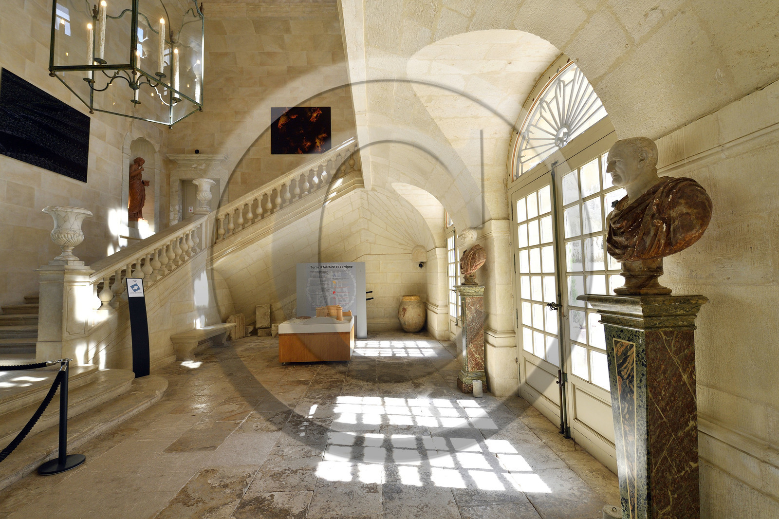 France, Suze la Rousse