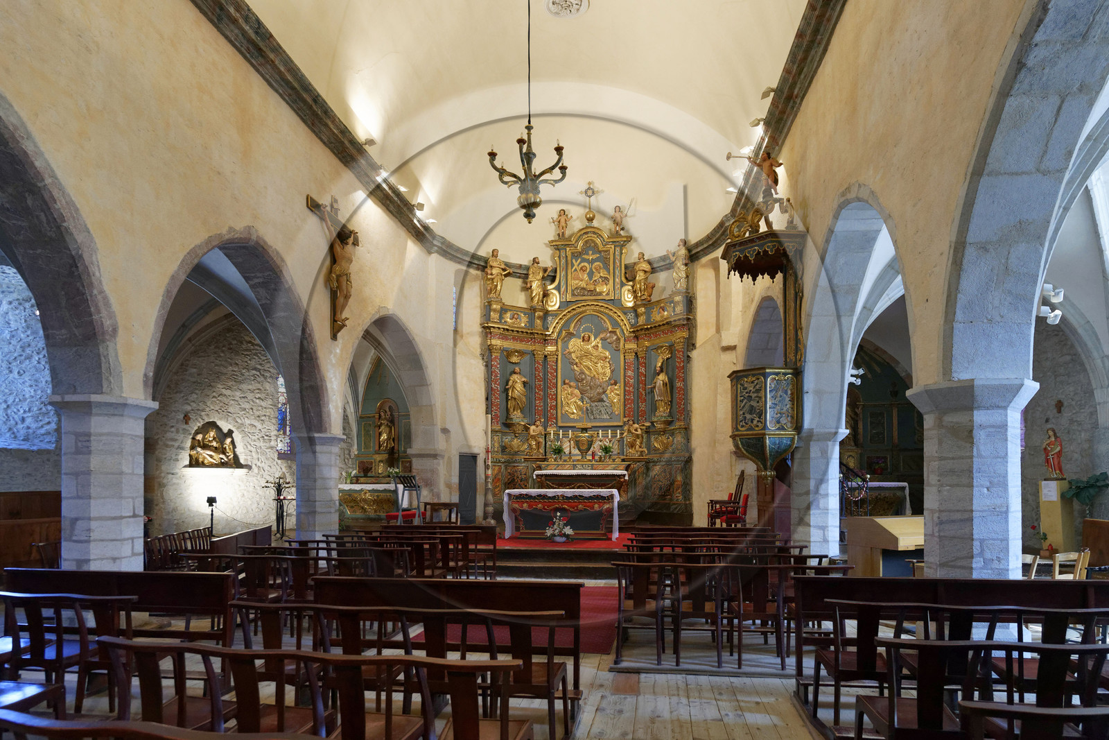 France hautes pyrenees vallee louron arreau eglise
