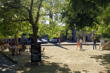 France, Garde Adhemar