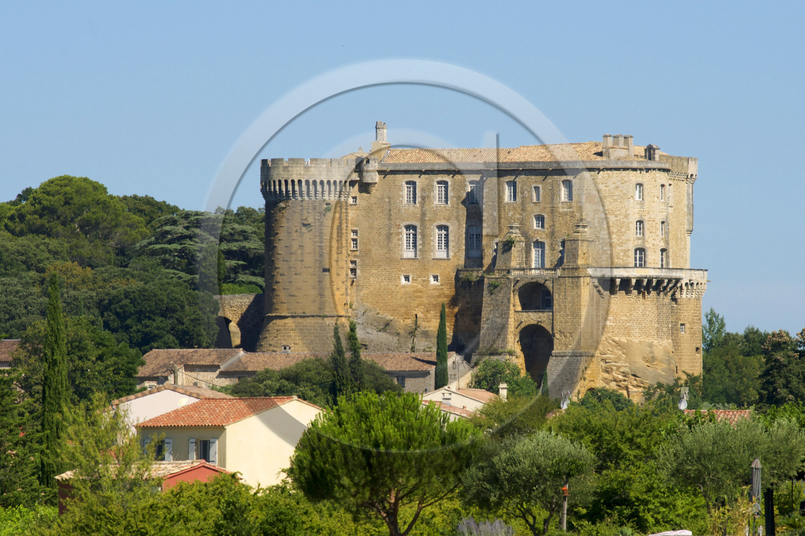 France, Suze la Rousse