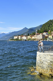 Italie lombardie lac come village bellagio