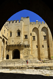 France, Avignon