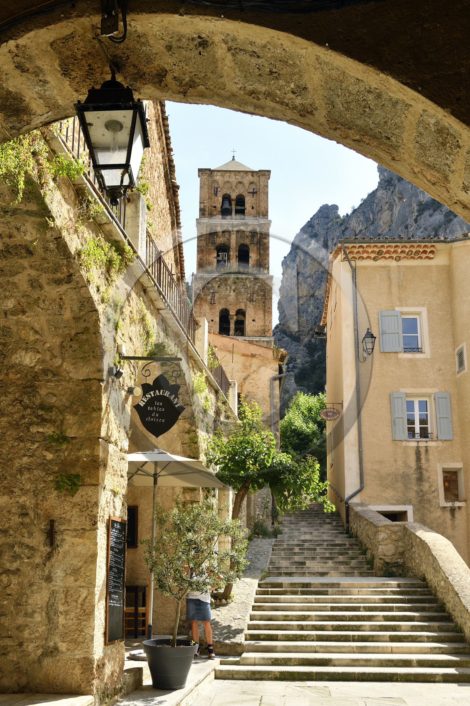 France, Moustiers