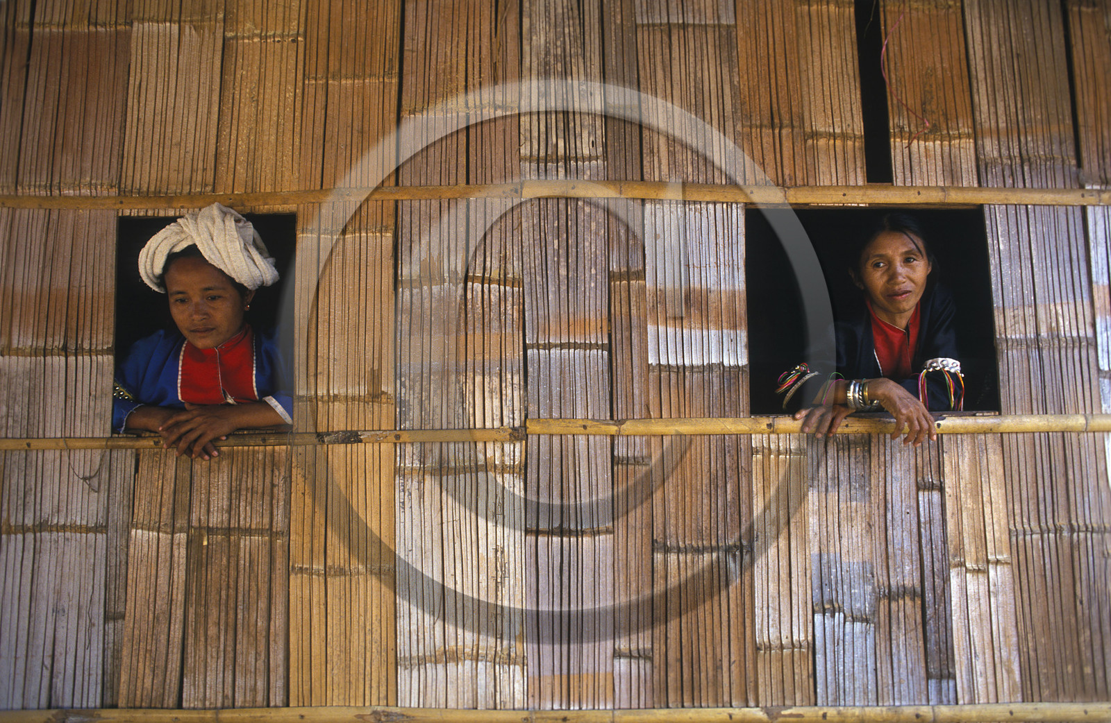 THAILANDE   VILLAGE DU NORD.MINORITÉ PALAUNG