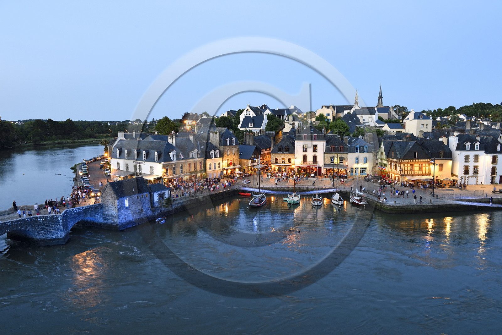 France, Auray