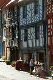 France, Treguier