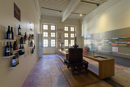 France, Suze la Rousse