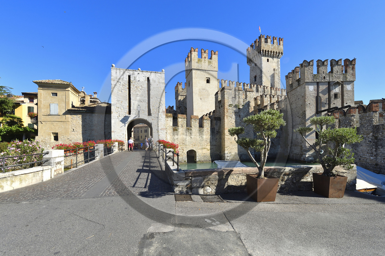 Italie lombardie lac garde sirmione chateau