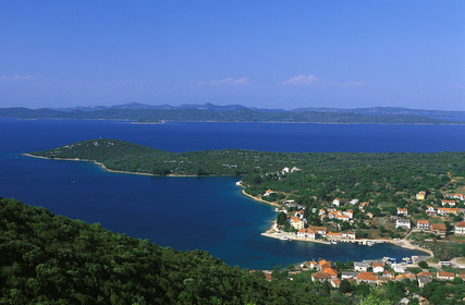 CROATIE. ILE DE DUGI OTOK. VILLAGE LUKA