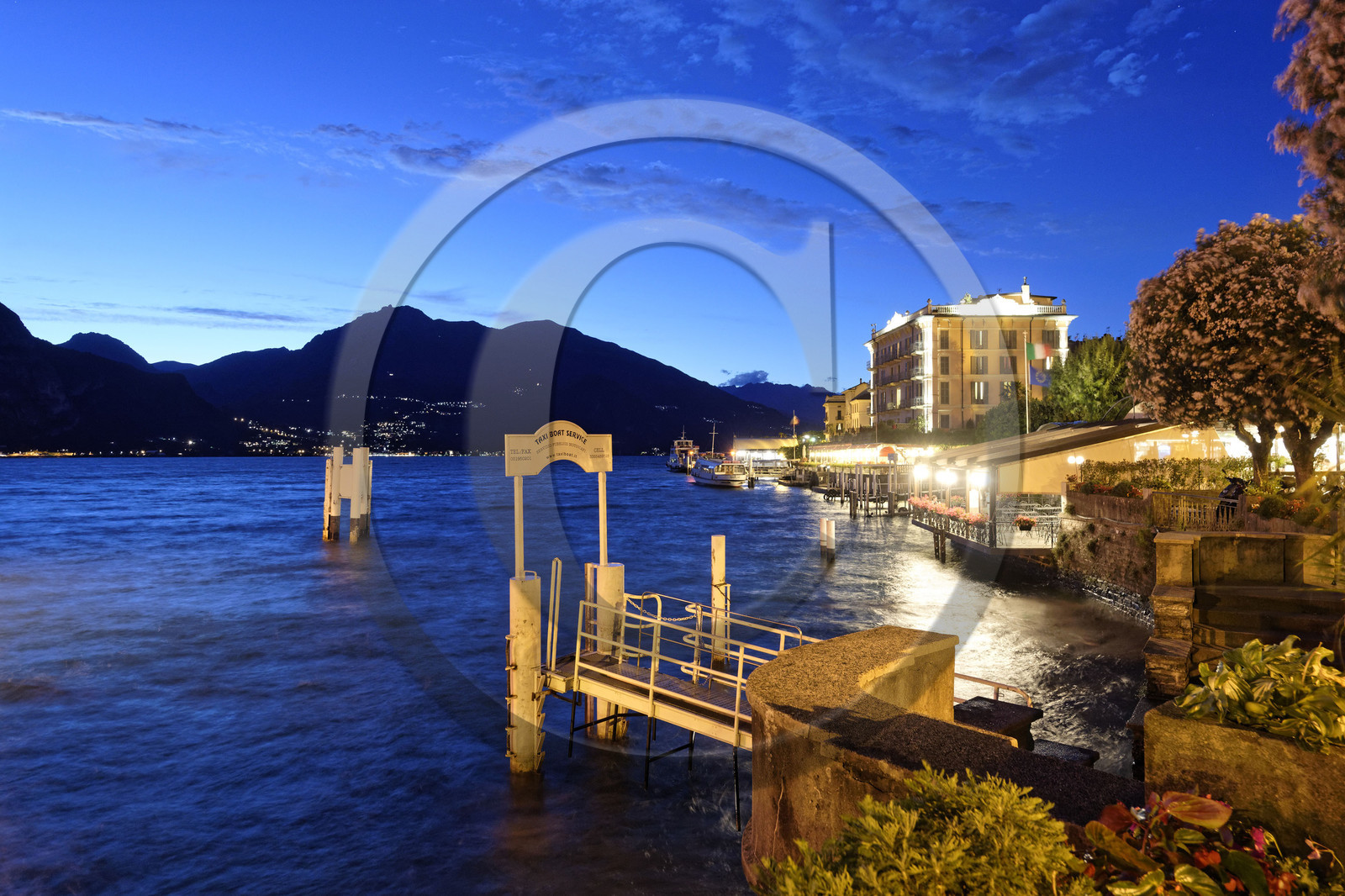 Italie lombardie lac come village bellagio