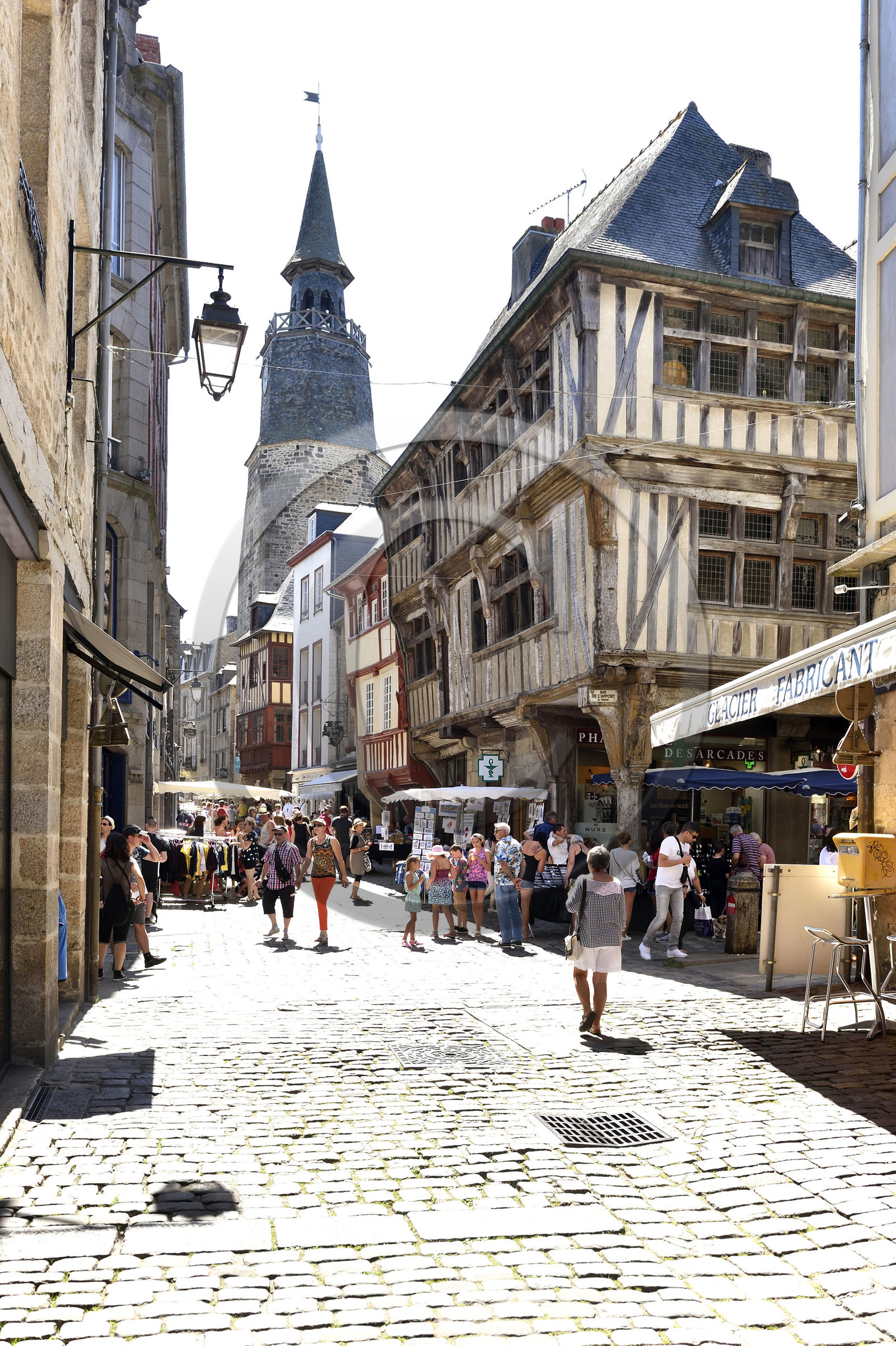 France, Dinan