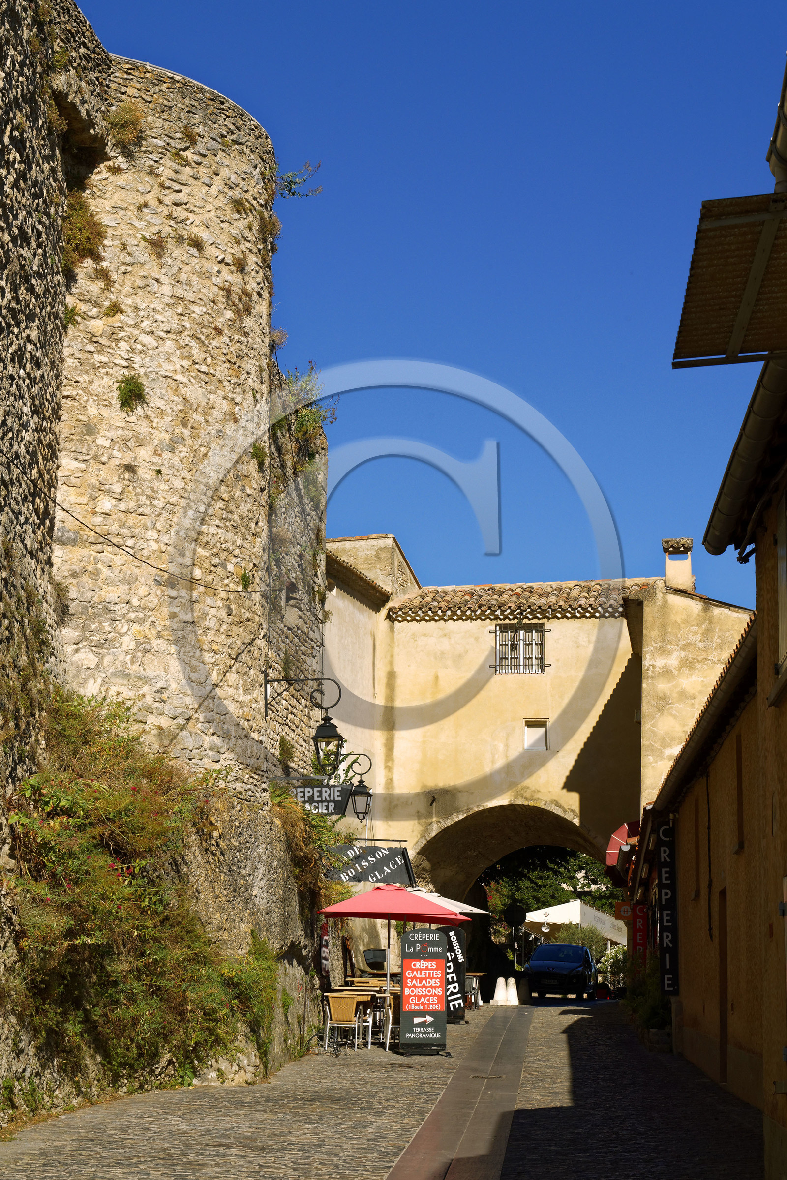 France, Vaison